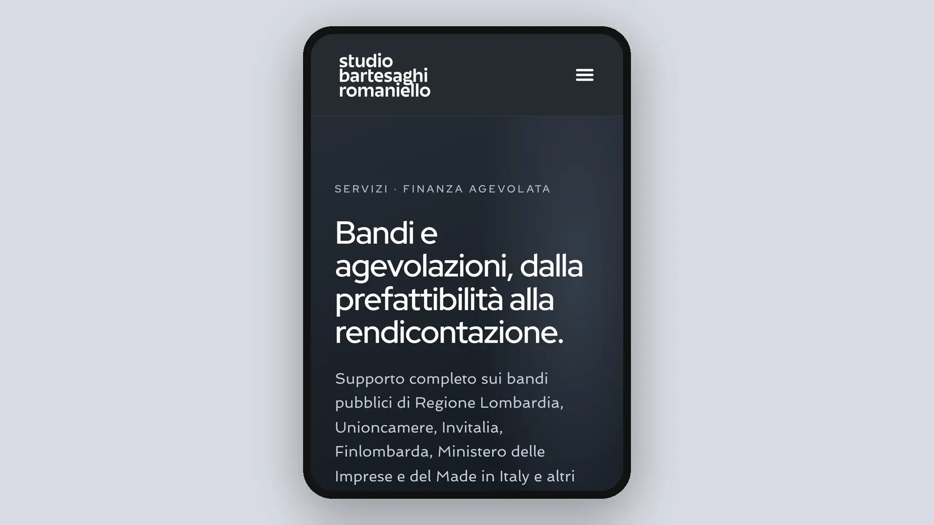 Pagina Bandi e agevolazioni del sito di Studio Bartesaghi Romaniello su smartphone